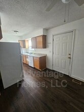 715 N 70th Terrace in Kansas City, KS - Building Photo - Building Photo