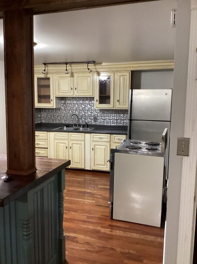 282 S Dewey Ave in Cedar City, UT - Building Photo - Building Photo