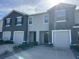 8613 Falling Blue Pl in Riverview, FL - Building Photo