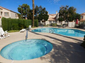 8301 Boseck Dr in Las Vegas, NV - Building Photo - Building Photo