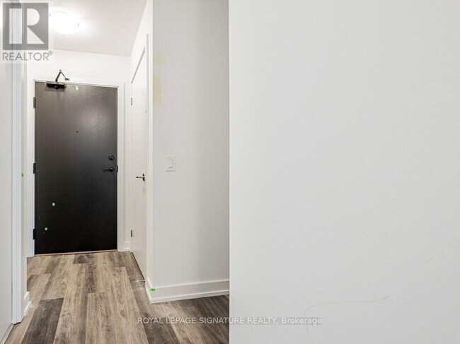 1480 Bayly St in Pickering, ON - Building Photo - Building Photo