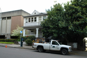 The Ada in Portland, OR - Foto de edificio - Building Photo