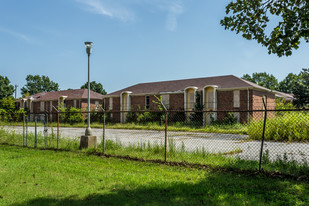 Whitebrook Plaza Apartments