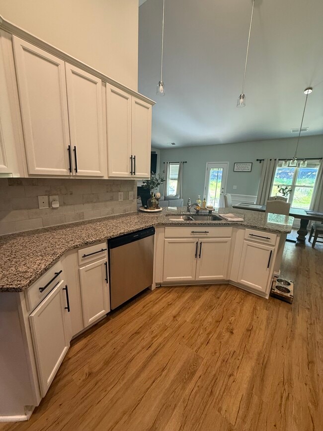122 Starlight Dr in Greenville, SC - Building Photo - Building Photo