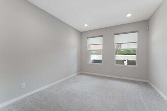 2434s Tapestry Wy in Anaheim, CA - Building Photo - Building Photo