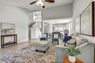 17516 Klamath Falls Dr in Round Rock, TX - Foto de edificio - Building Photo