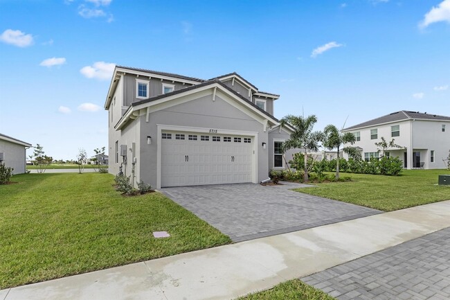 5715 Bristlecone Cmns, Unit 3756-814 in Loxahatchee, FL - Building Photo - Building Photo