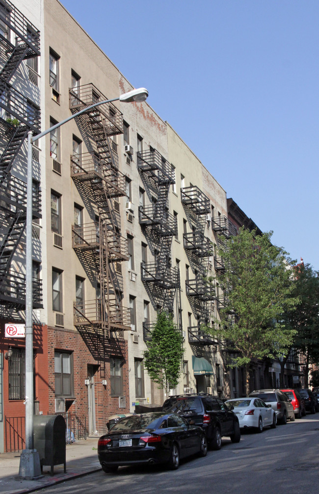 430 E 83rd St in New York, NY - Foto de edificio - Building Photo