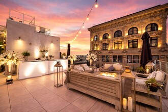 HW Hellman Building in Los Angeles, CA - Foto de edificio - Building Photo