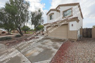 7312 S 56th Ln in Phoenix, AZ - Building Photo