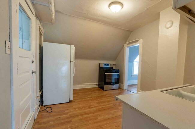 300 Spencer St NE in Grand Rapids, MI - Building Photo - Building Photo