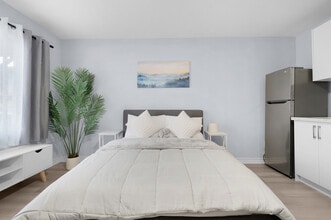 Avalon Residences in Niagara Falls, ON - Building Photo - Building Photo