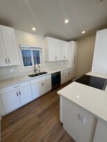 263 E 21st St in Costa Mesa, CA - Building Photo