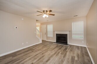 729 Wood Bend Ct in Riverdale, GA - Building Photo - Building Photo