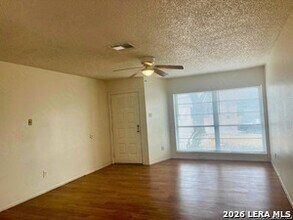 4942 Grey Hawk St in San Antonio, TX - Building Photo - Building Photo