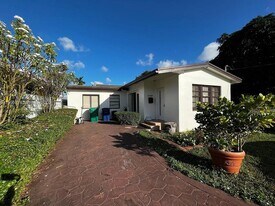 2049 SW 60th Ct in Miami, FL - Building Photo