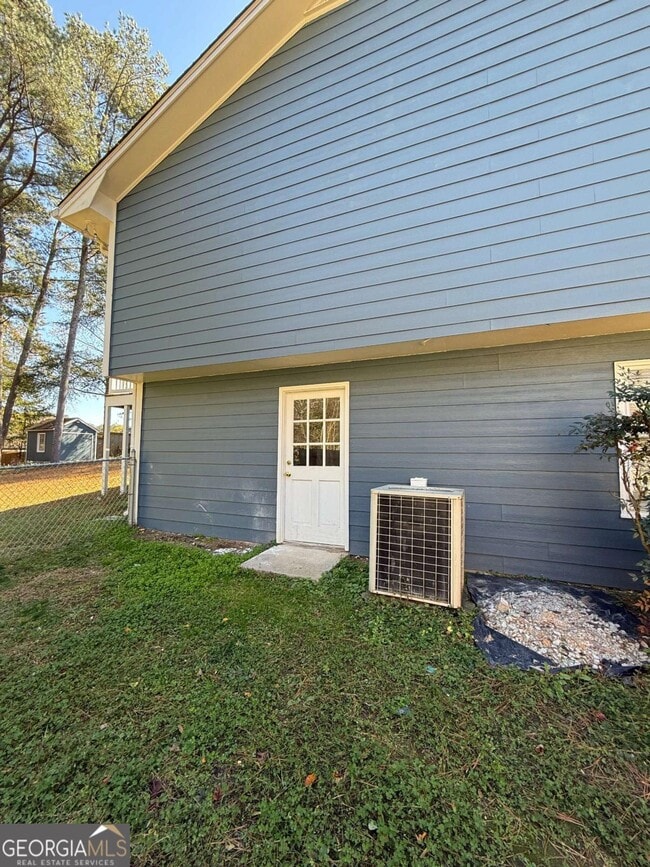 property at 2142 Graystone Pkwy