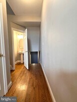 4201 Timber Meadow Dr in Fairfax, VA - Building Photo