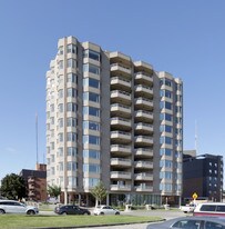 The Madison in Hamilton, ON - Building Photo