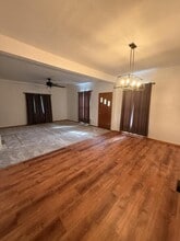 1006 S Highview Ave in Joplin, MO - Building Photo - Building Photo