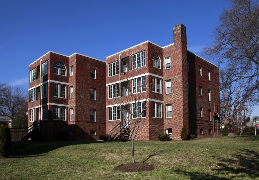 Whittier Gardens in Washington, DC - Building Photo