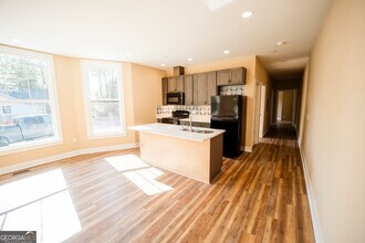 210 W 8th St-Unit -2 in Tifton, GA - Building Photo - Building Photo