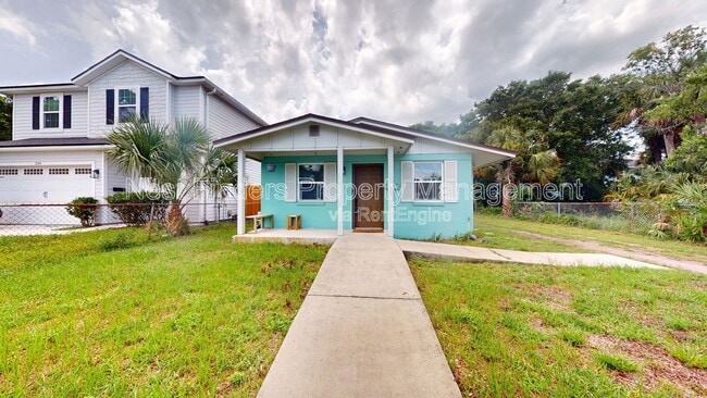 property at 216 9th St S
