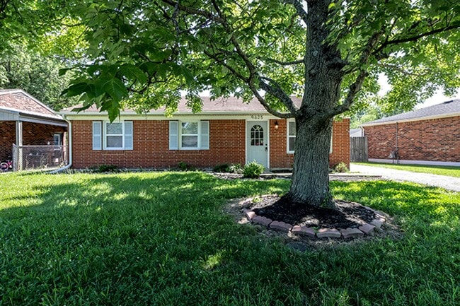 9625 Scarborough Ave in Louisville, KY - Building Photo - Building Photo