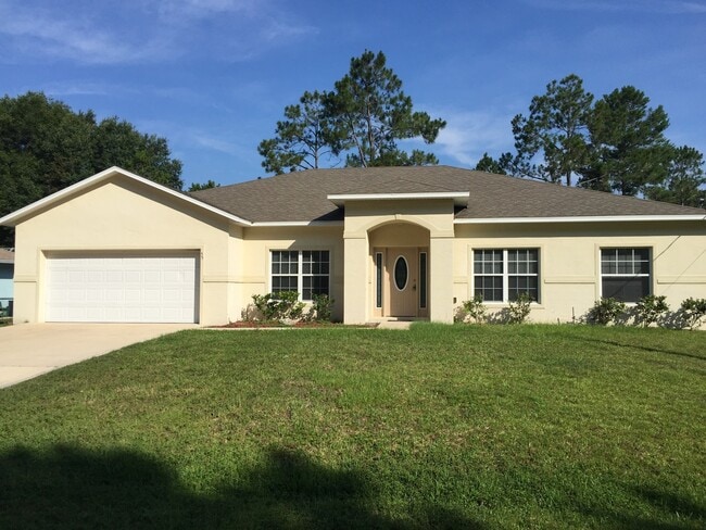55 Pebble Beach Dr in Palm Coast, FL - Building Photo - Building Photo