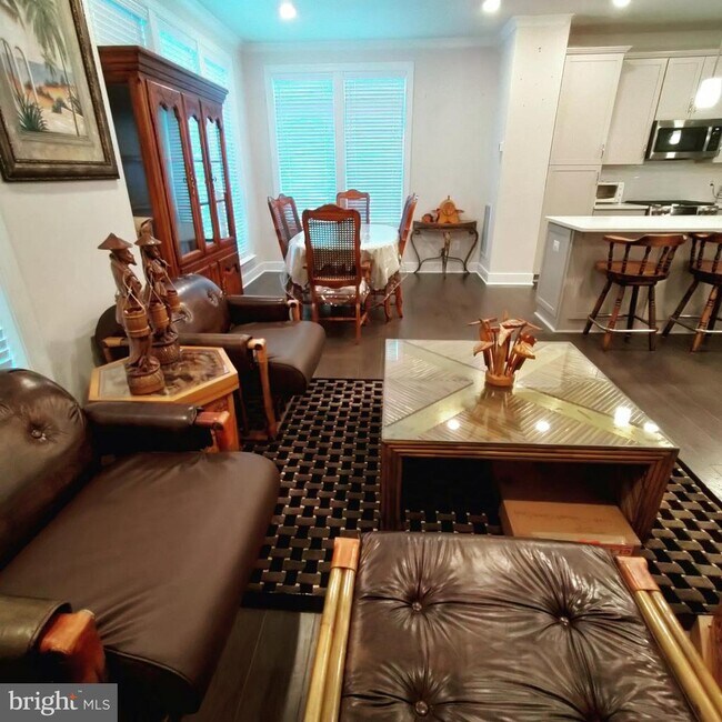 16330 Columbus Ave in Derwood, MD - Building Photo - Building Photo