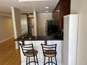 3927 Nobel Dr in San Diego, CA - Building Photo - Building Photo