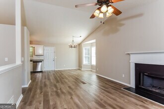 304 Gun Range Rd in Dallas, GA - Building Photo - Building Photo