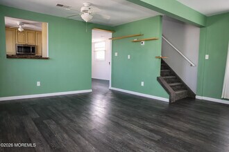 320 Lorillard Ave in Union Beach, NJ - Building Photo - Building Photo