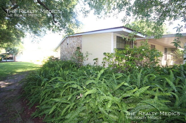 4355 E Michigan St-Unit -Unit 4355 in Orlando, FL - Foto de edificio - Building Photo