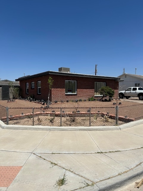 6401 Navajo Ave in El Paso, TX - Foto de edificio - Building Photo