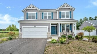 11632 Amberwood Dr in Hebron, IL - Building Photo