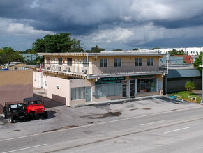 420-424 Dixie Hwy in Hollywood, FL - Building Photo - Building Photo