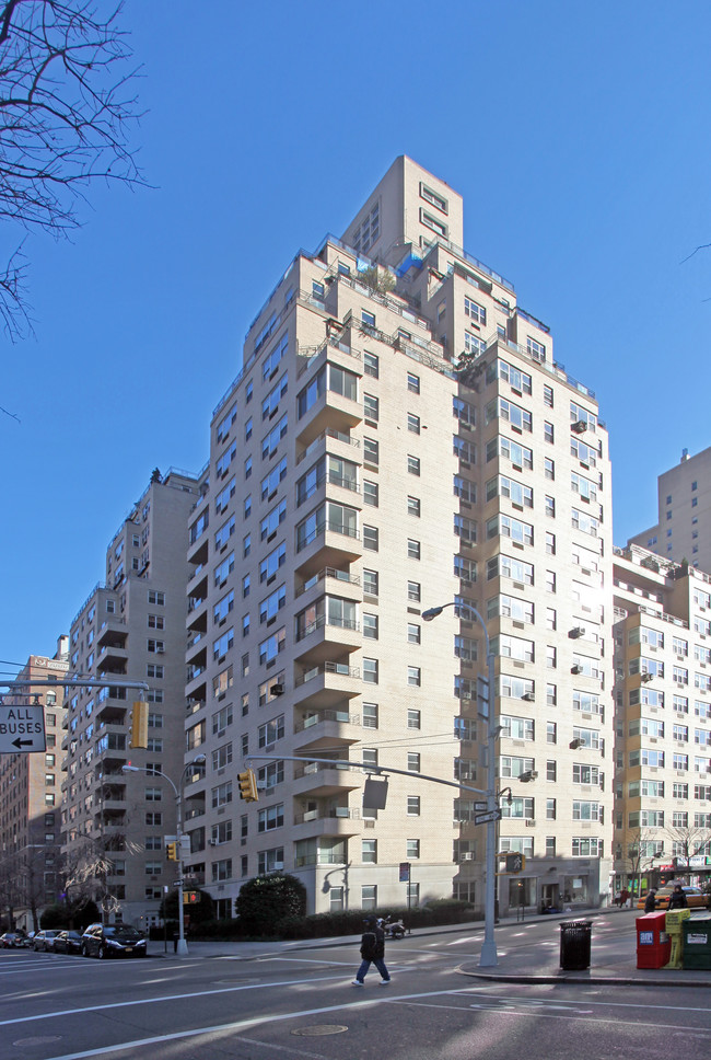 The Brevoort at 11 Fifth Avenue in New York, NY - Building Photo - Building Photo