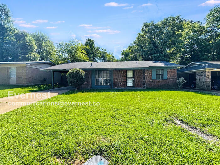 6564 Abraham Lincoln Dr in Jackson, MS - Building Photo
