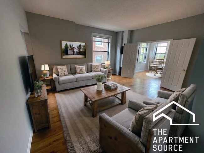 property at 4242 N Sheridan Rd