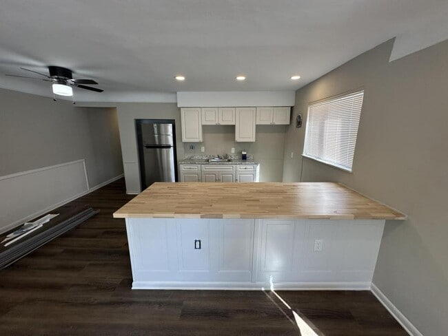 property at 7126 Ohio Ave