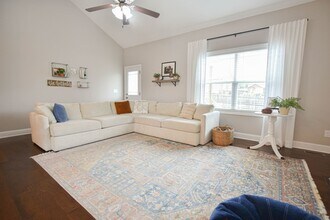 2072 Jackie Lorraine Drive in Clarksville, TN - Building Photo - Building Photo