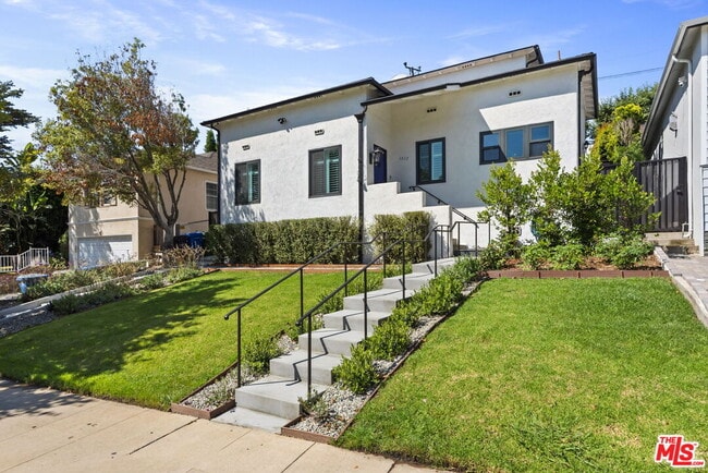 property at 1517 Glendon Ave