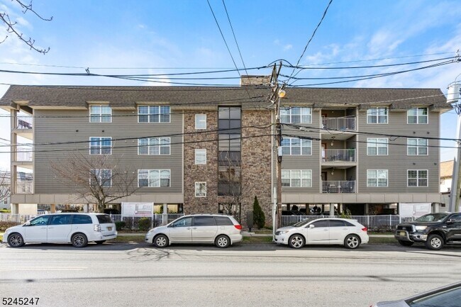 property at 594 Jefferson Ave