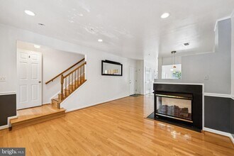 1541 Northern Neck Dr in Vienna, VA - Building Photo - Building Photo