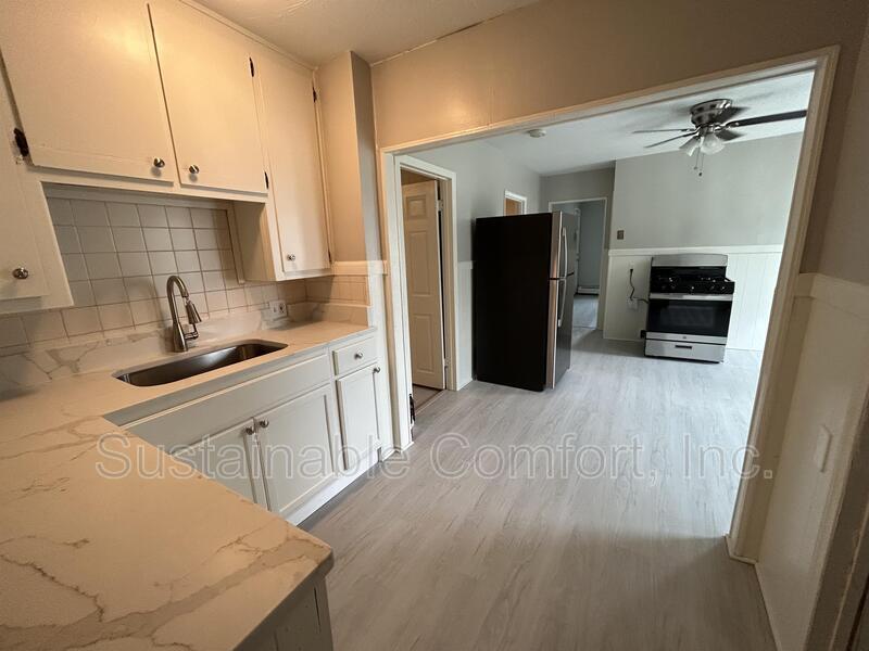 16 Carlstad St in Worcester, MA - Building Photo
