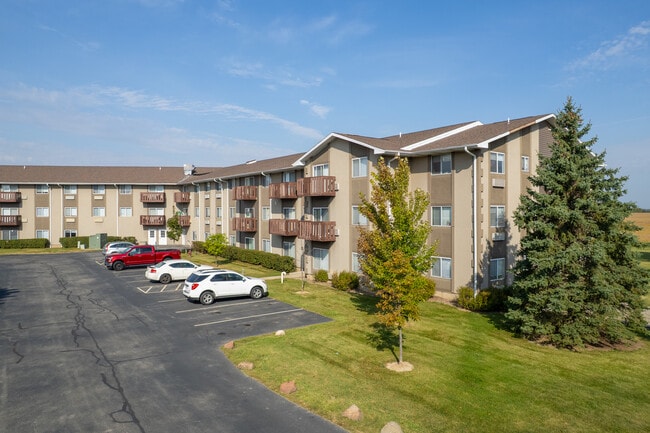 Prairie Landing in Sharon, WI - Foto de edificio - Building Photo