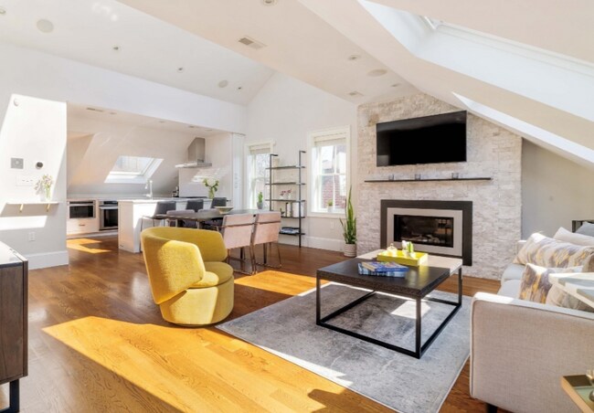 property at 462 Shawmut Ave