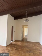 11332 Cherry Hill Rd in Beltsville, MD - Foto de edificio - Building Photo