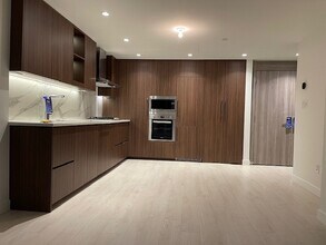 9887 Whalley Blvd in Surrey, BC - Building Photo - Building Photo